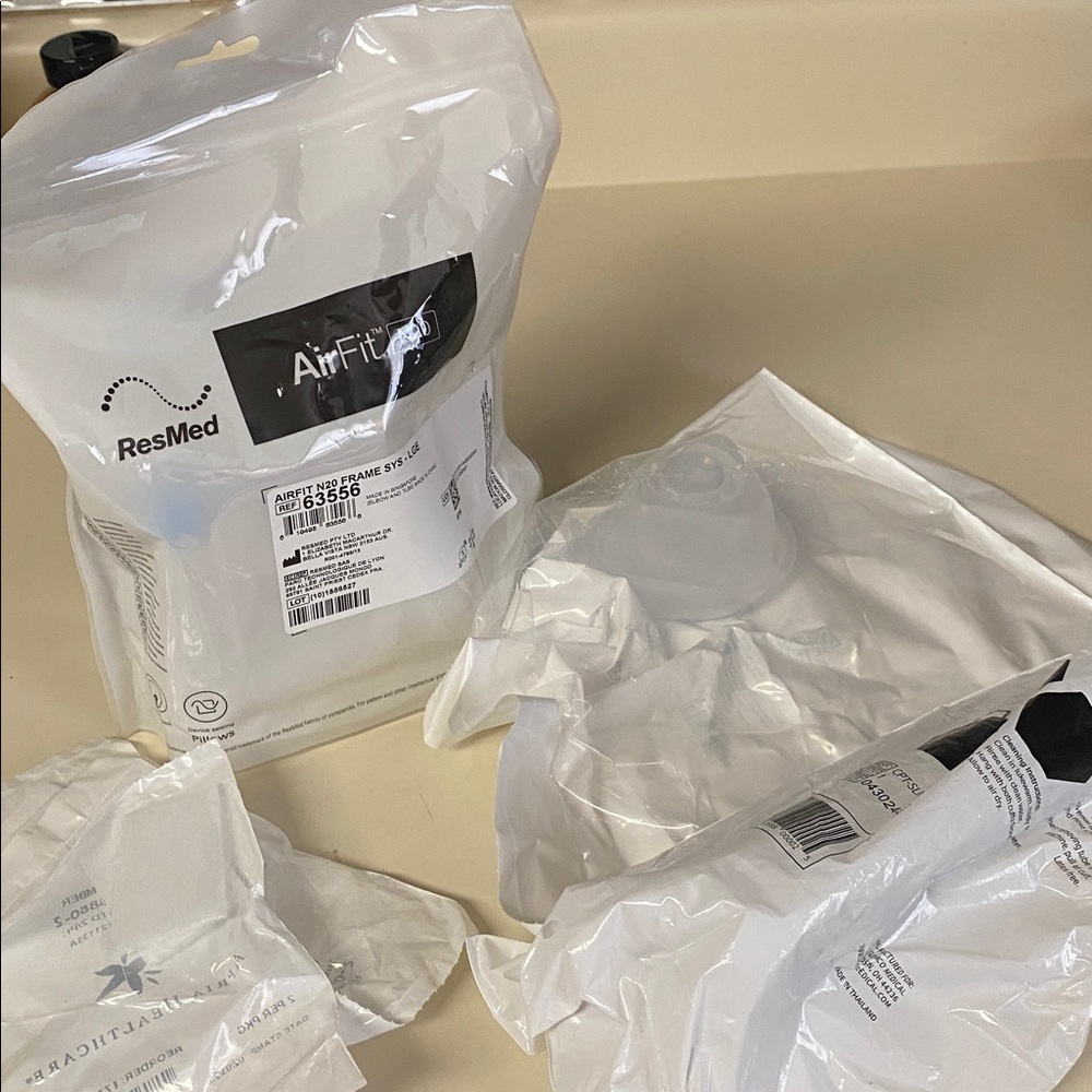 RESMED Air Fit N20 New & Unopened Adult frame system large